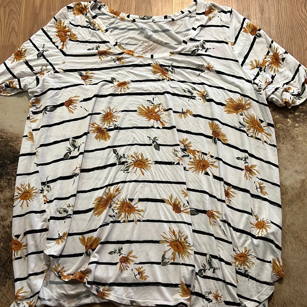 Maurices tee